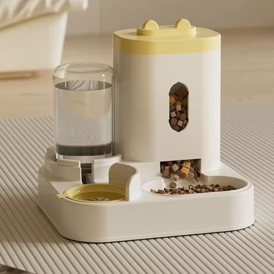 Chat de croquettes distributeur Automatique - Mondechat